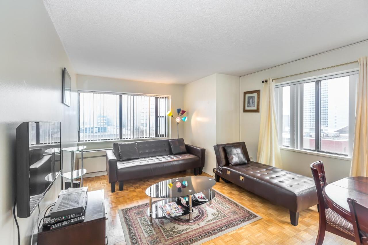 Toronto Furnished Living-Gerard Apartment Exterior foto
