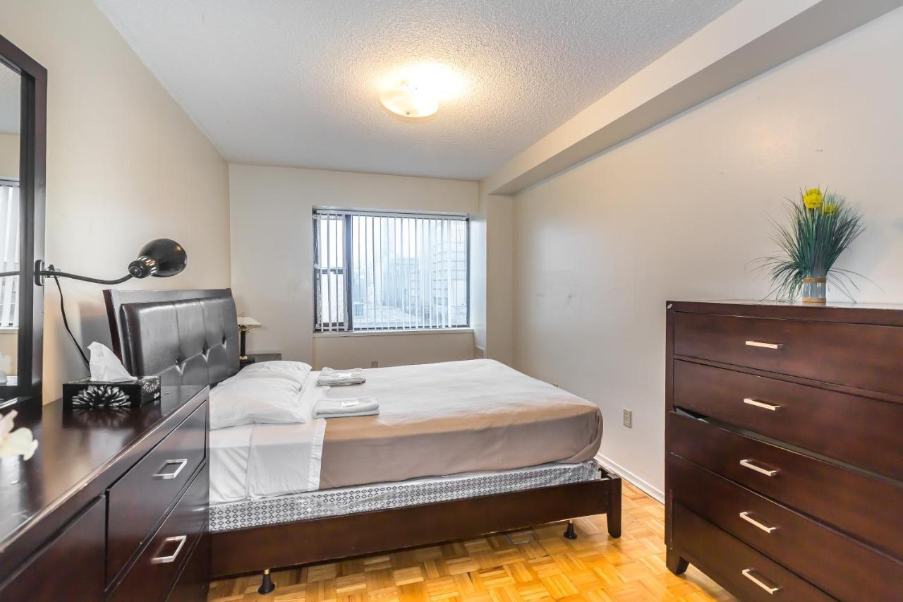 Toronto Furnished Living-Gerard Apartment Exterior foto