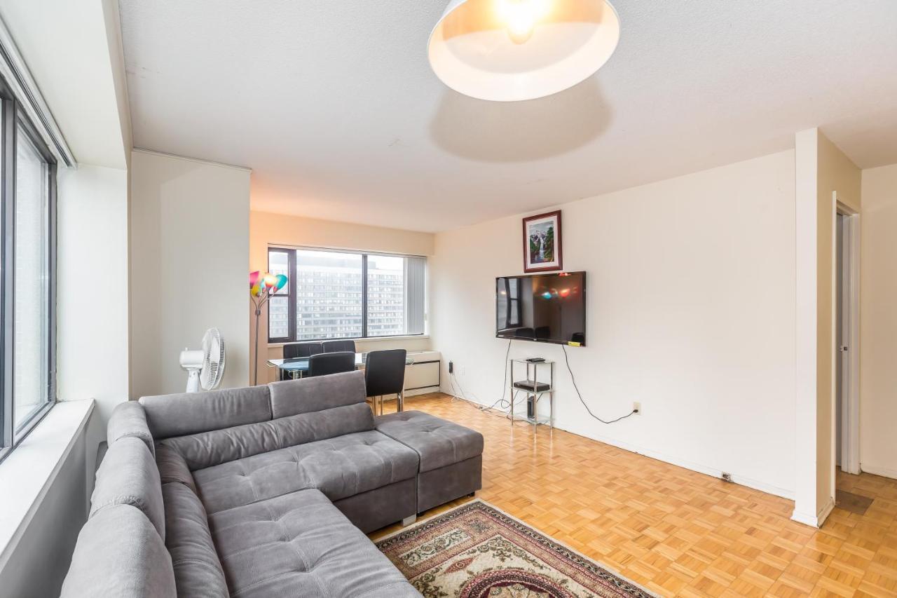 Toronto Furnished Living-Gerard Apartment Exterior foto