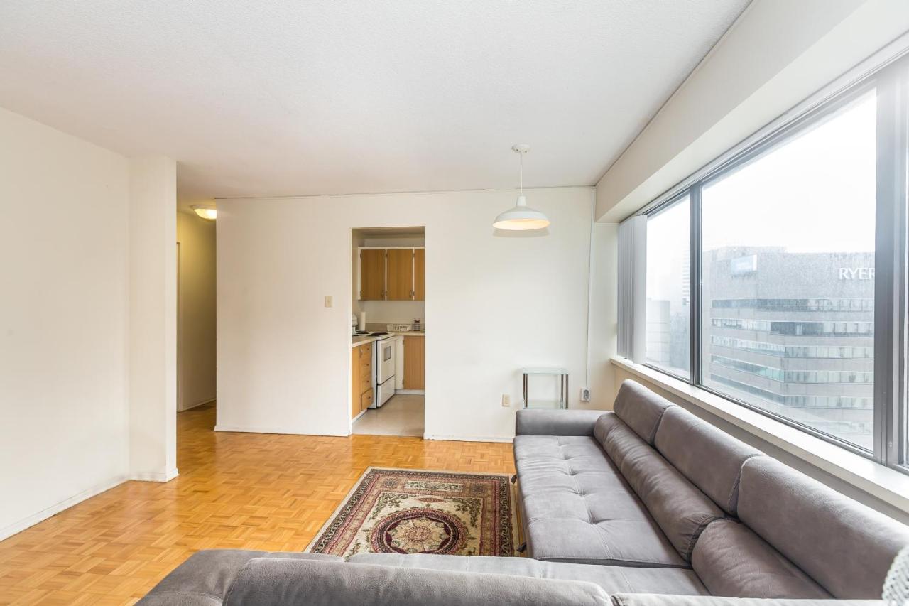 Toronto Furnished Living-Gerard Apartment Exterior foto