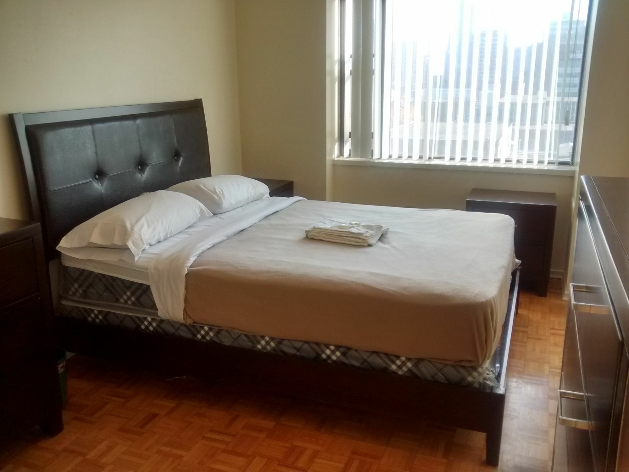 Toronto Furnished Living-Gerard Apartment Exterior foto